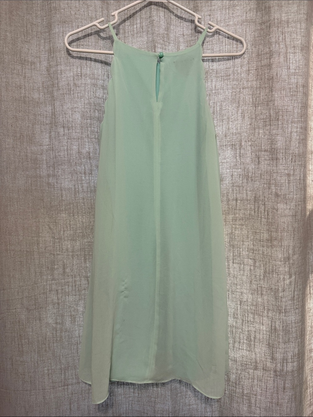 A. Byer Scalloped Edge Chiffon Shift Mint Green Dress - Picture 4 of 12